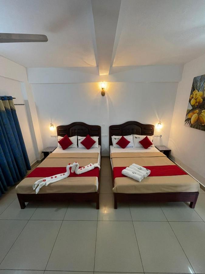 テッカディ Periyar Woods Bed & Breakfast エクステリア 写真