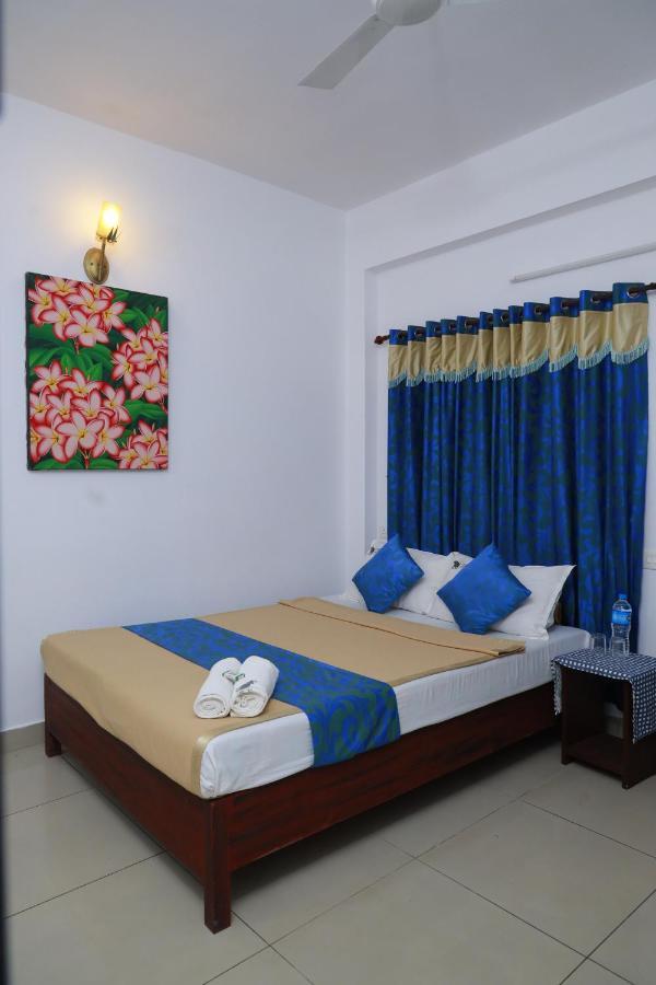 テッカディ Periyar Woods Bed & Breakfast エクステリア 写真