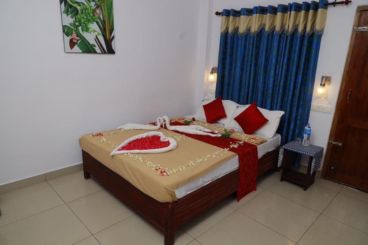 テッカディ Periyar Woods Bed & Breakfast エクステリア 写真