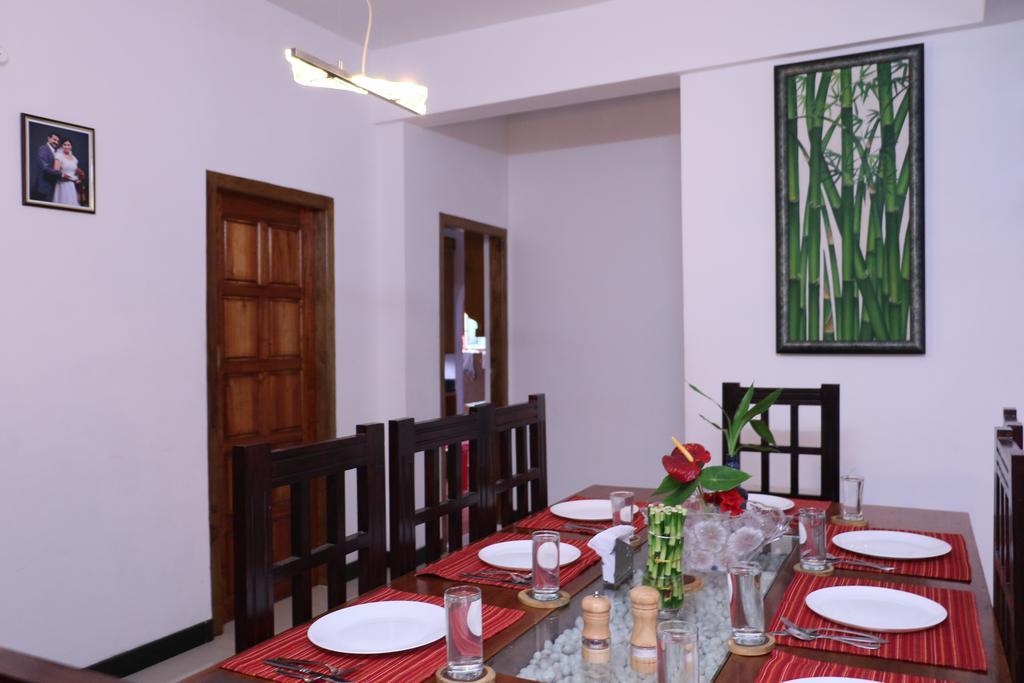 テッカディ Periyar Woods Bed & Breakfast 部屋 写真