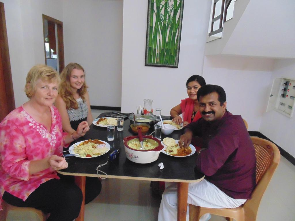 テッカディ Periyar Woods Bed & Breakfast 部屋 写真