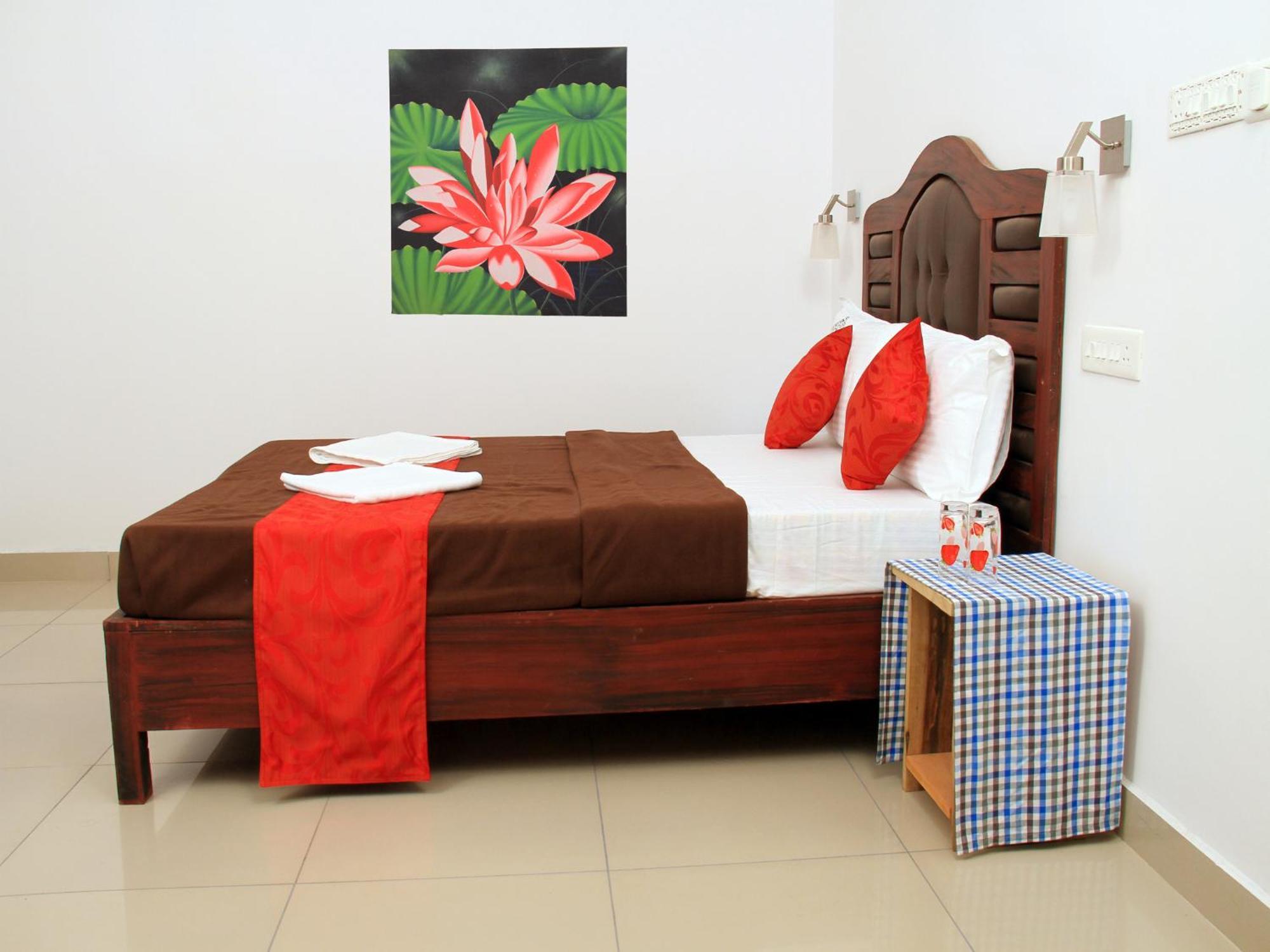 テッカディ Periyar Woods Bed & Breakfast エクステリア 写真