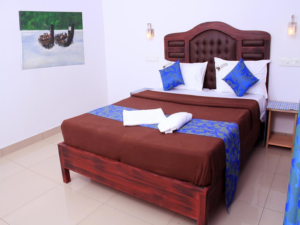 テッカディ Periyar Woods Bed & Breakfast 部屋 写真